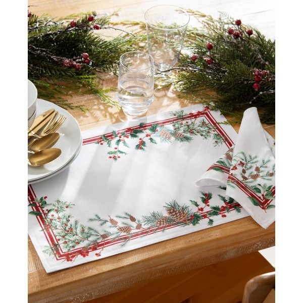 Winter Holiday Berry Fabric 4 Piece Placemat Set, 13